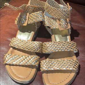 donald pliner sandles